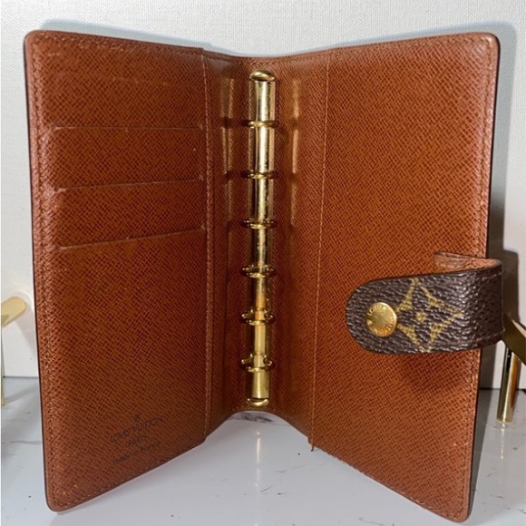Authentic Louis Vuitton Monogram Agenda Cover - Picture 6 of 12